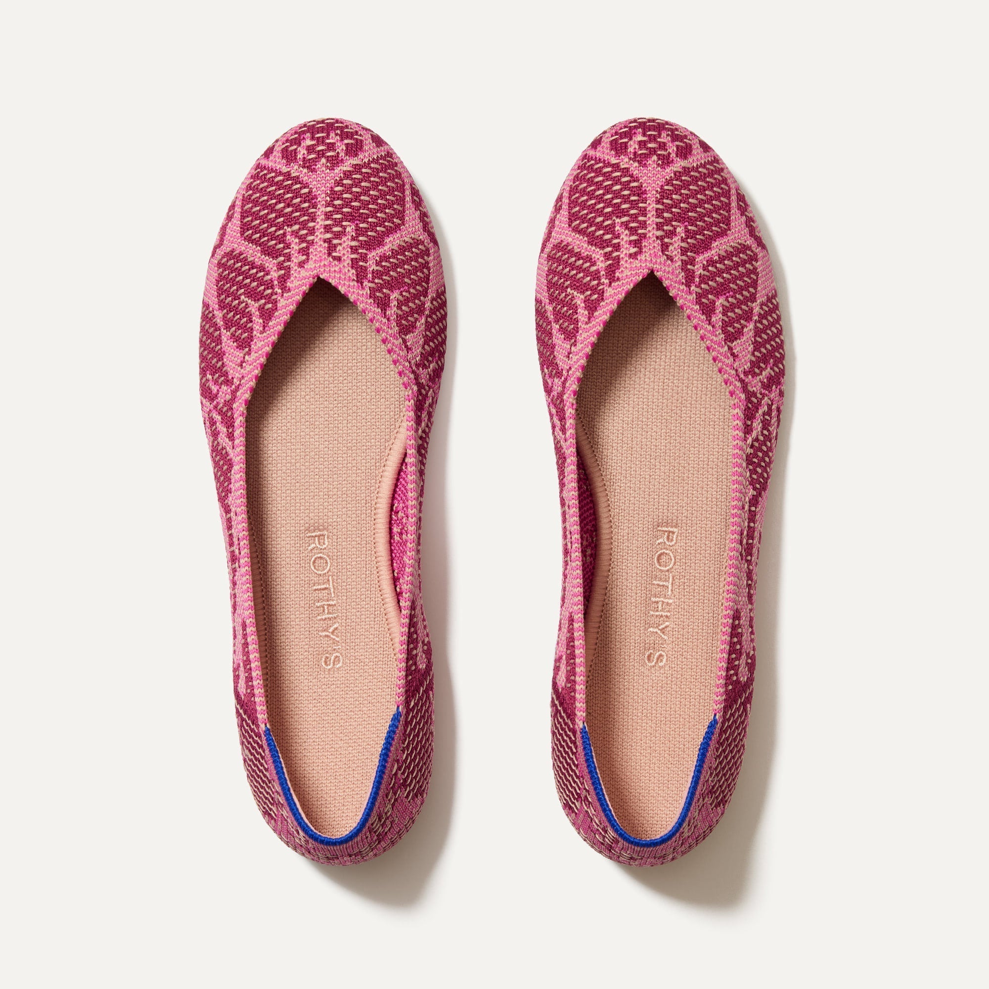 The Flat in Pink Bouquet shown from the top. 