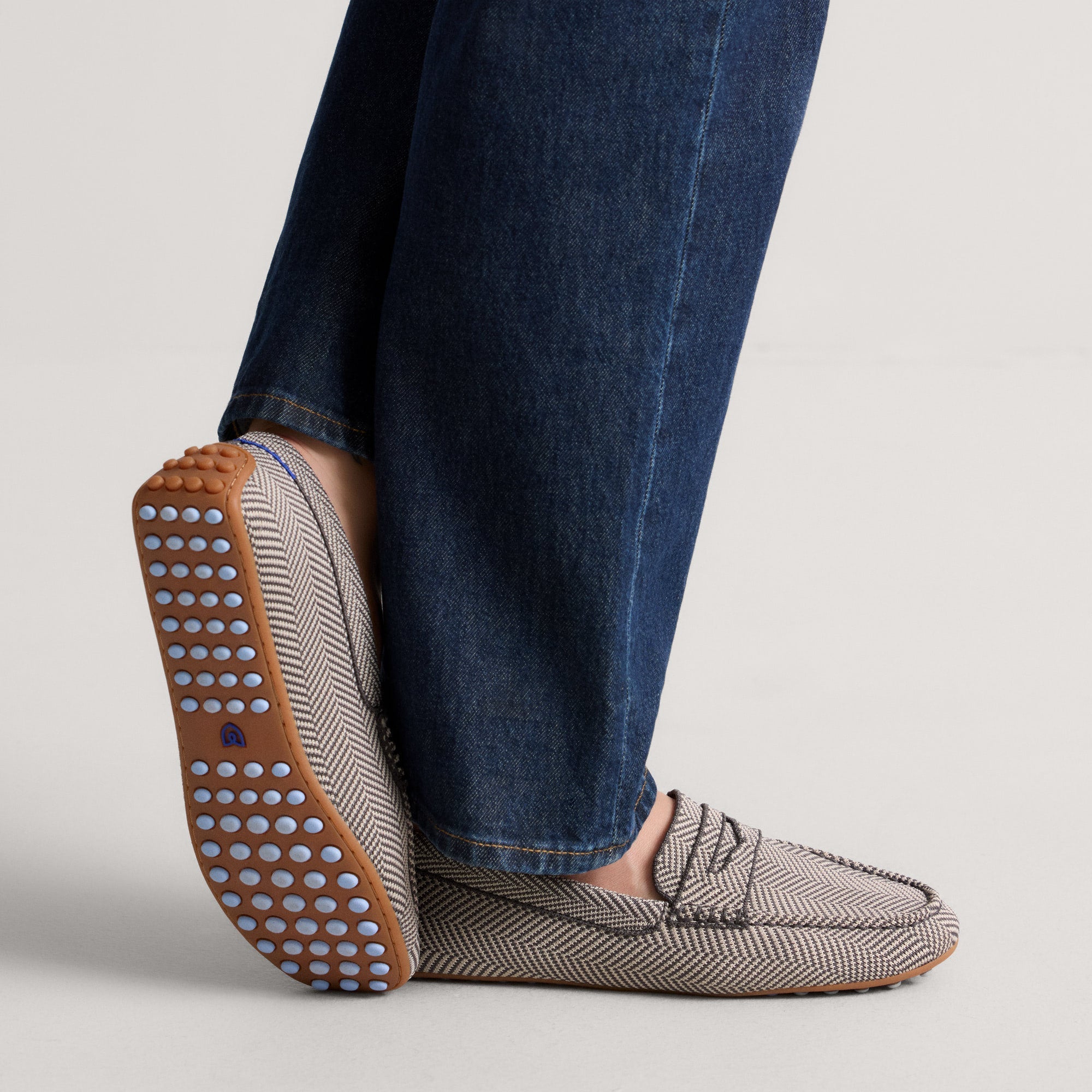 hover | Model wearing The Daily Driver in Iron Herringbone. 